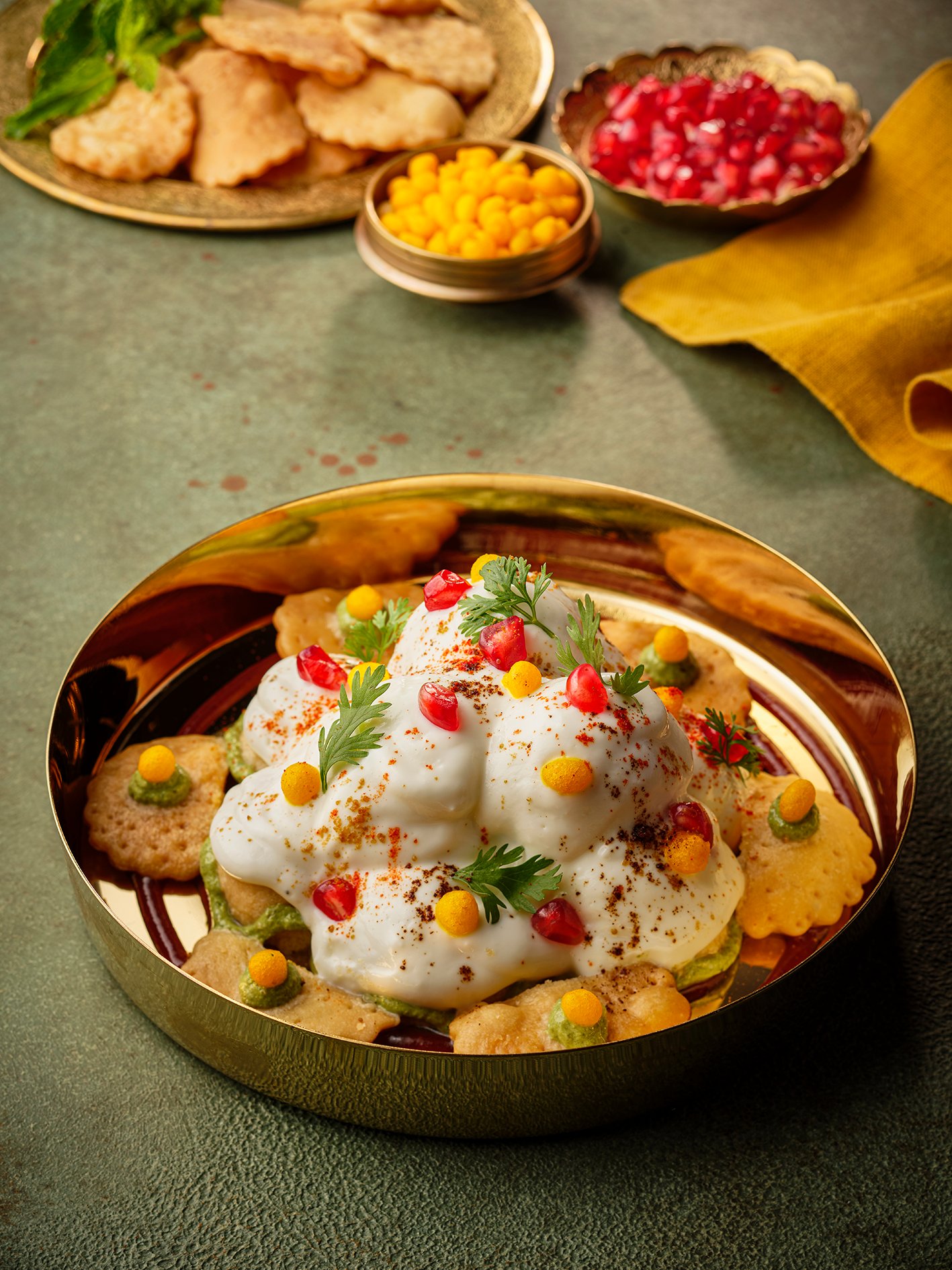 Anaari Dahi Bhalla